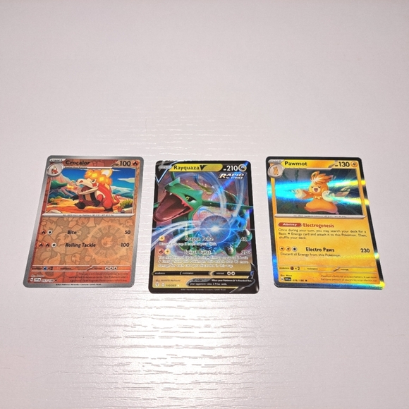 Pokemon holo lot of 3 + sleeves - Picture 1 of 6